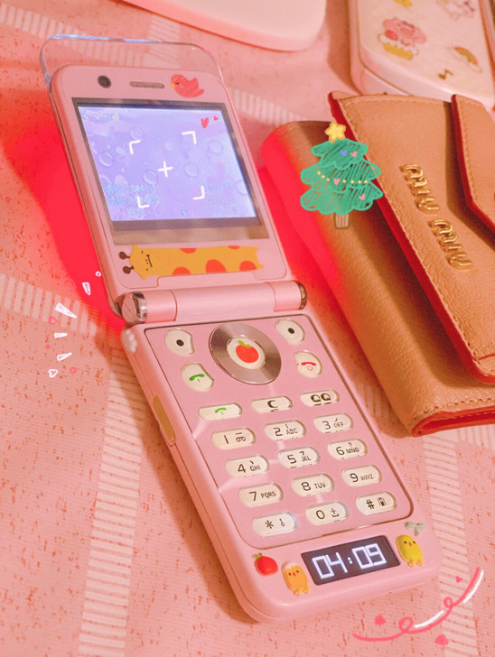 展示日系翻盖手机夏普sh009