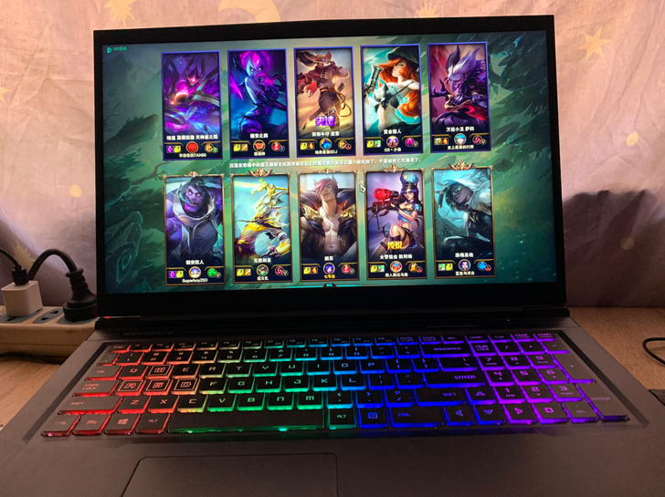 机械革命 深海泰坦X3，8GB，Intel...