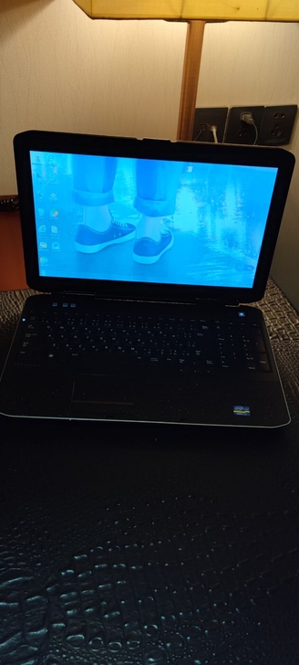 戴尔笔记本电脑 15寸 四核 固态 8g顶...