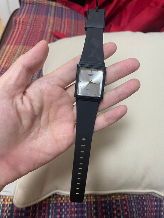 卡西欧复古表一支 表带有磨损 电池需自行更...