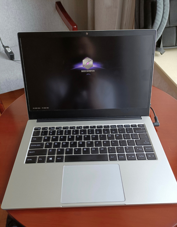 机械革命s2，轻薄办公游戏本，能玩游戏能办...