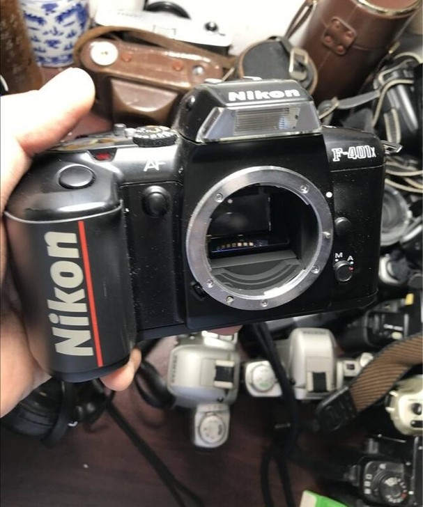 尼康单反相机，外观完整，不知怎么测试，为避...