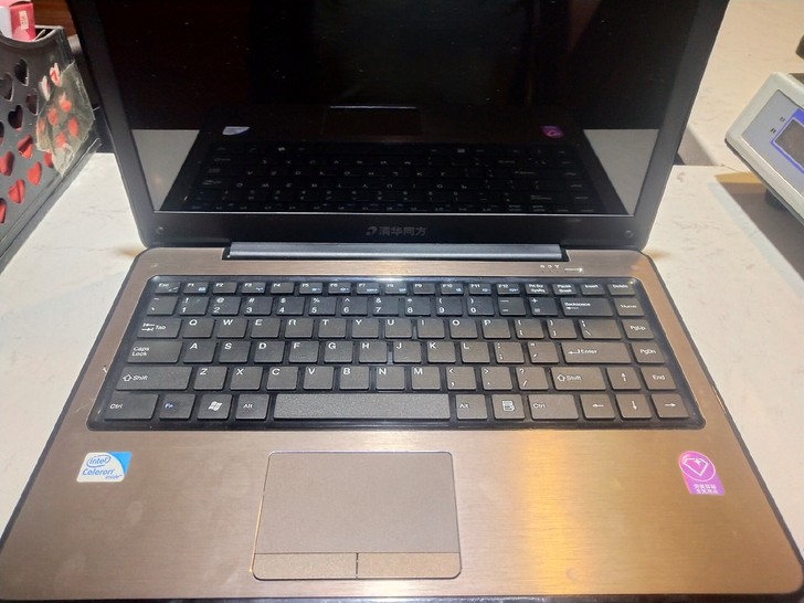 清华同方笔记本: 型号: SF40 赛扬双...