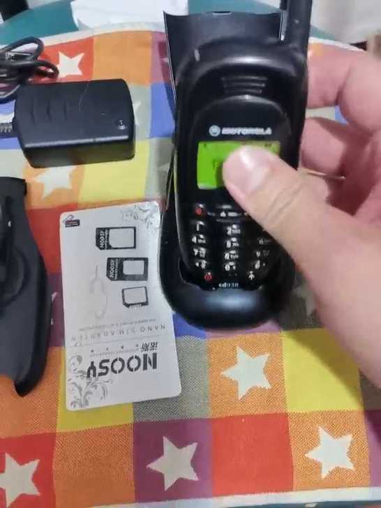 摩托罗拉cd938,机器功能完美,接打电话...