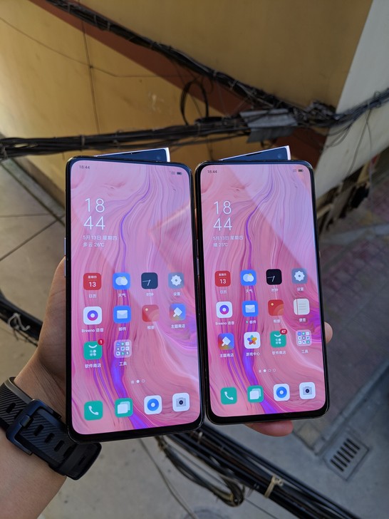 OPPO Reno 屏幕指纹，升降相机6+...