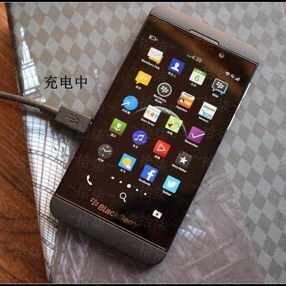 黑莓z10三网通吃黑莓10系统学生备用机