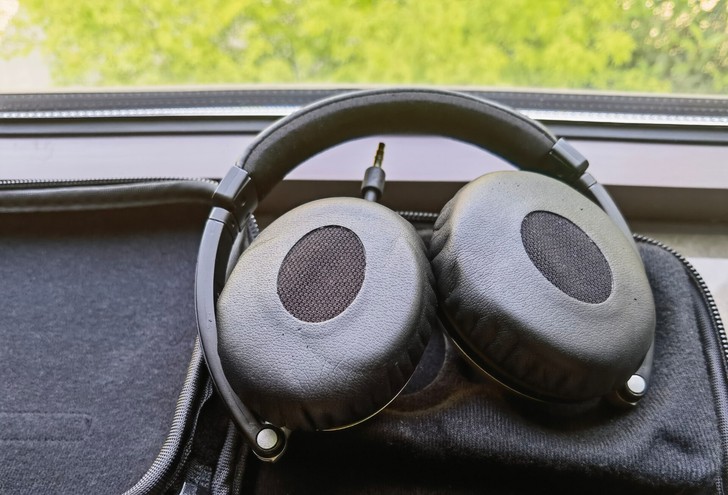 Bose Oe2高端降噪耳机，当年入手10...