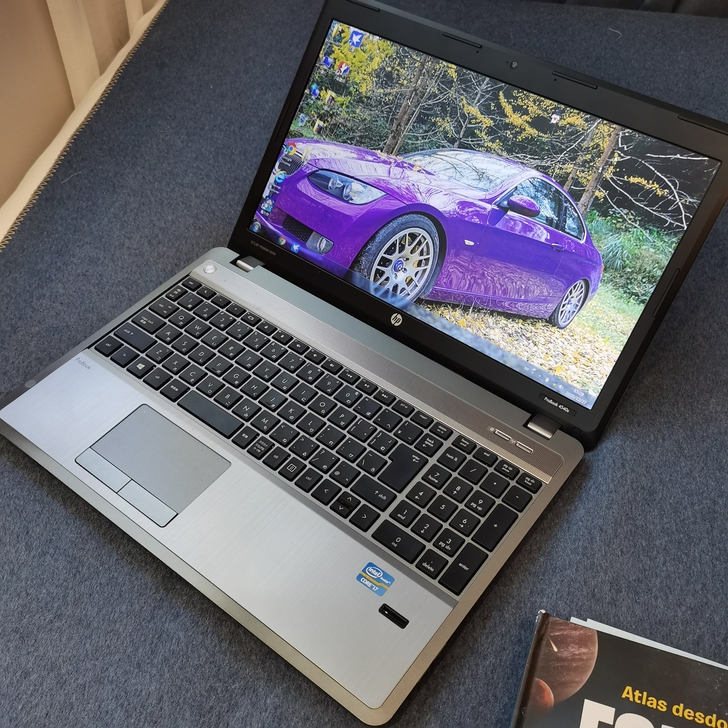 惠普笔记本电脑i7 8g运行 15寸九成新...