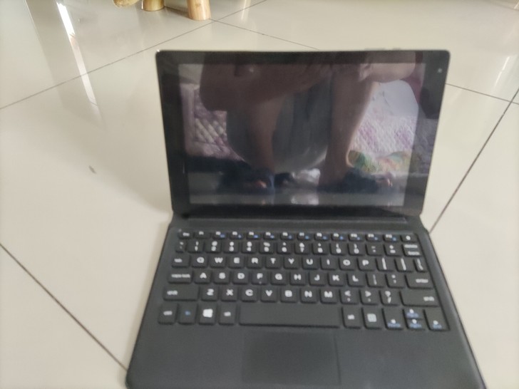 转让中柏EZPad 7平板电脑二合一,10...