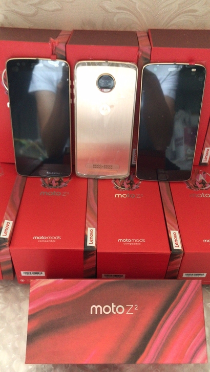 摩托罗拉无人直播手机技术,视频轮播无缝衔接。