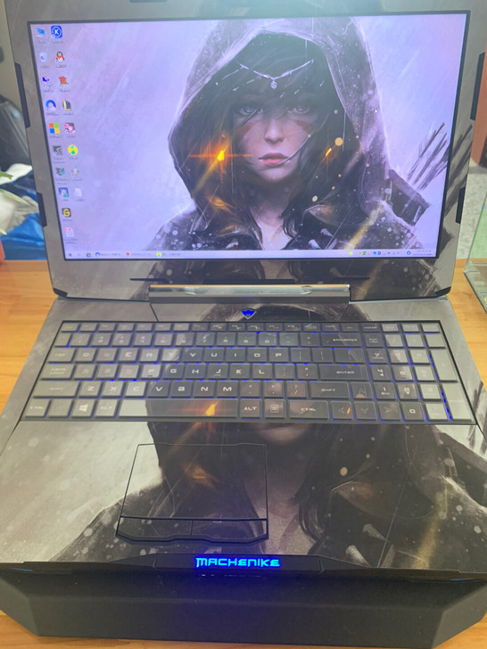 98新机械师 没有任何磕碰全部贴膜保护！