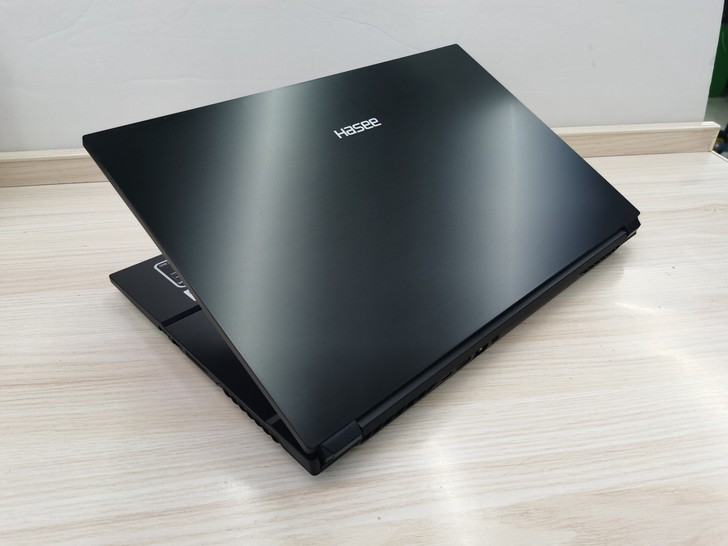 17寸大本神舟战神g8-cu7nk，图形设...