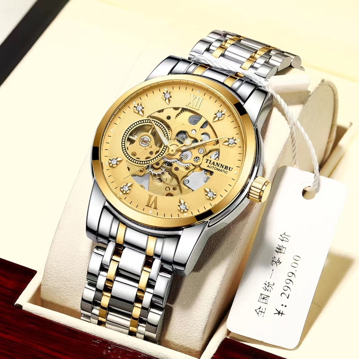 【亏本急出】吊牌价2999元专柜机械表全自...