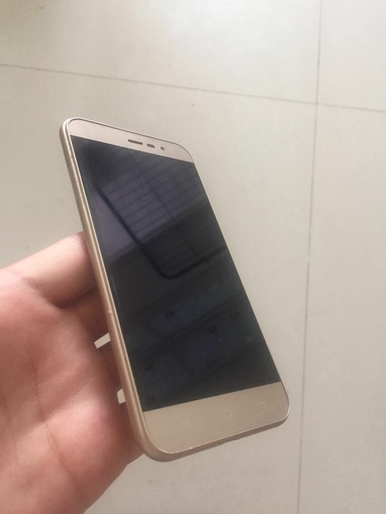 海信手机,买来一直没怎么用,保养的特别好,...