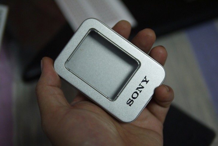 全新索尼耳塞入耳式平头塞耳机盒金属