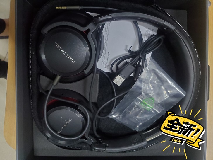 9.9新 拆开过试戴了下 配件齐全 如图