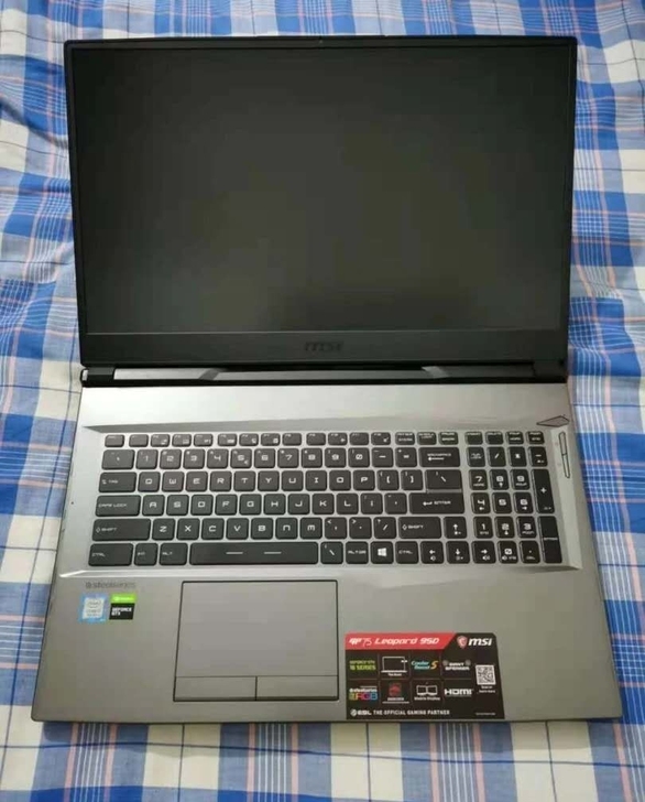 出微星GP75笔记本电脑，原装配置i7 9...