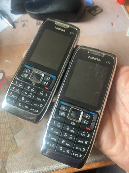 诺基亚e51手机 无像头版