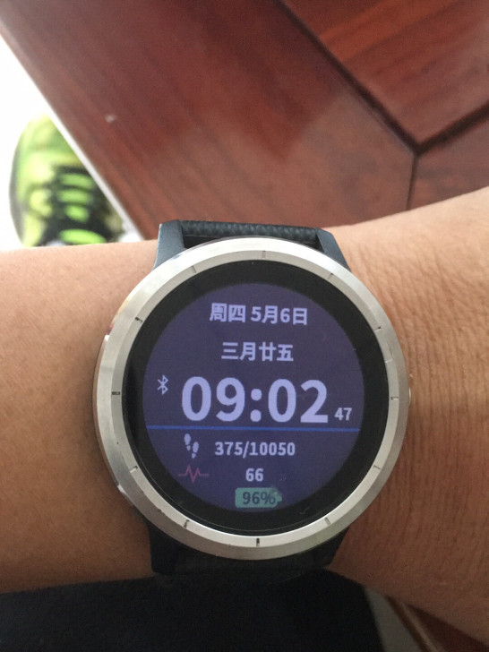 佳明vAT3运动手表，开蓝牙待机两天左右，...