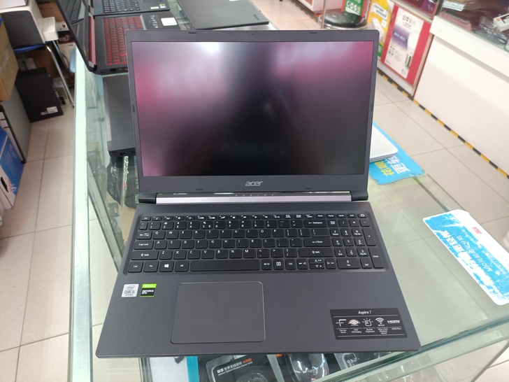 2021年2月宏基威武骑士3 3D设计 ...