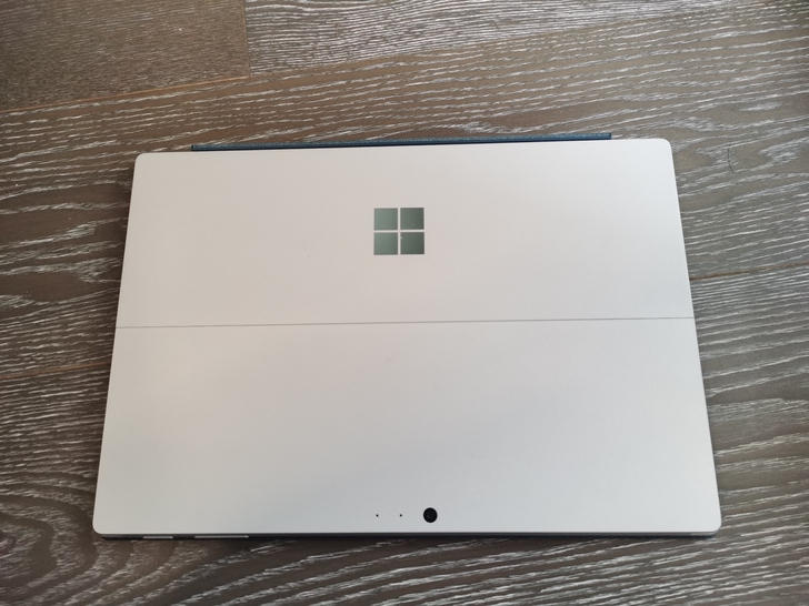 微软surface pro 6   8+1...