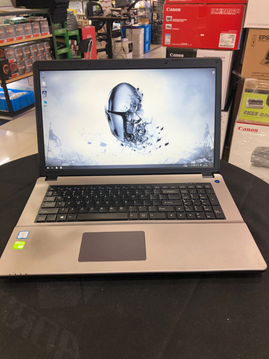 17寸屏幕雷神i7 四核 独显2G二手游戏...