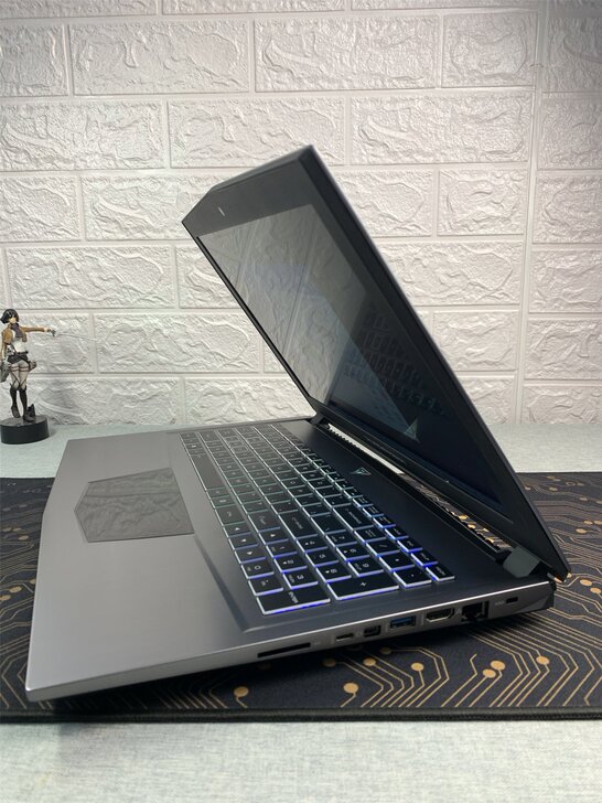 雷神911dino x8 i7 8750h...