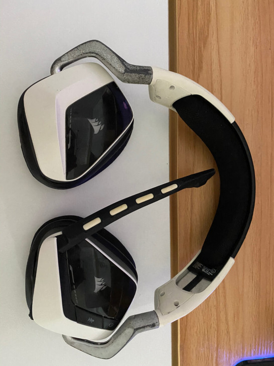 美商海盗船天行者白色无线耳机功能正常，外观...