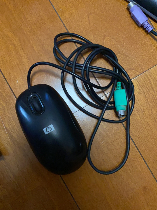 家里电脑更新一体机，这是剩下鼠标键盘耳机了...