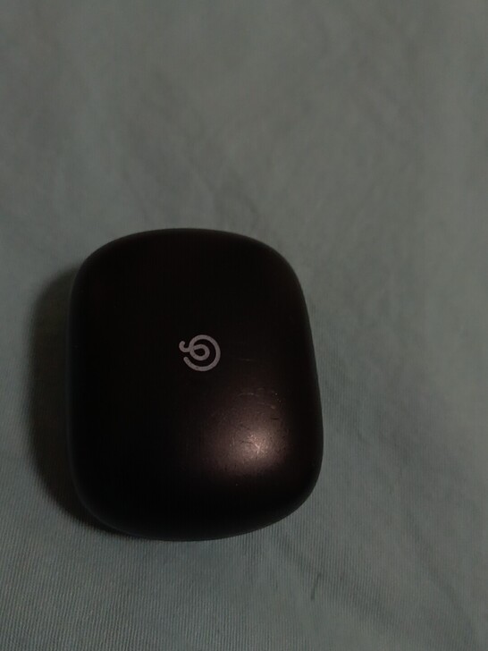 网易05耳机买时候客服什么都没说我还问句有...