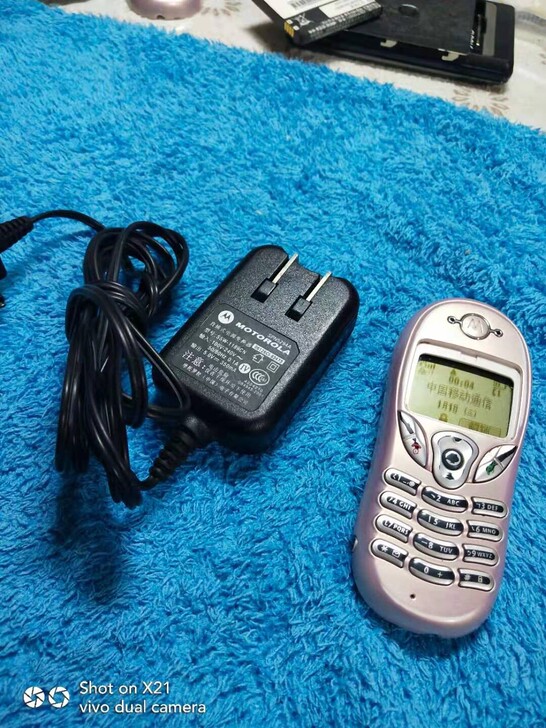 摩托罗拉c300手机55包邮， 多彩手机 ...