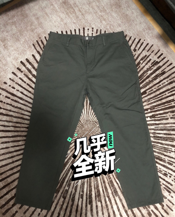 男装休闲裤几乎全新#颜色有点偏绿发灰，就穿...