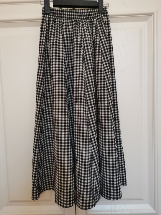 纯棉布长裙，大裙摆裙型超好看，松紧腰，黑白...