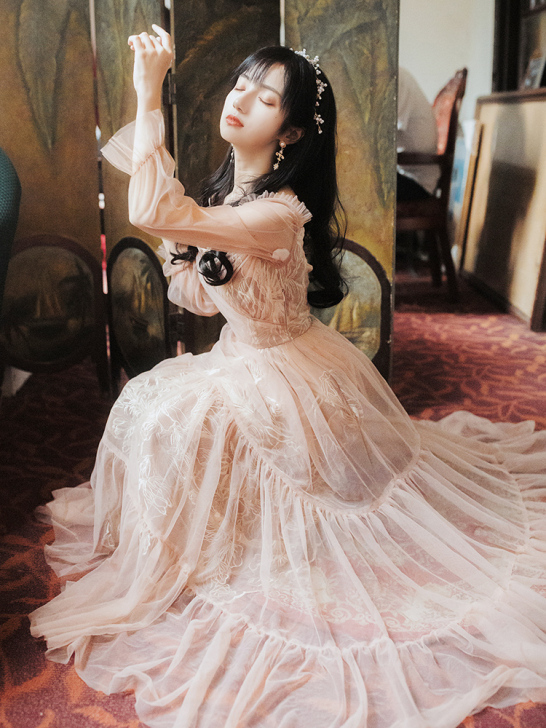 法式复古超仙少女连衣裙森系网纱温柔沙滩长裙...