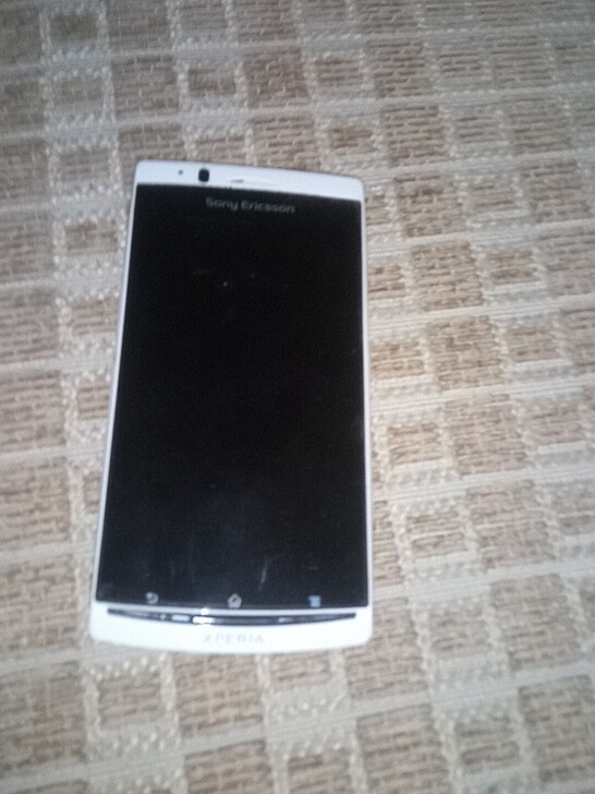 闲置转让一部经典索尼LT18备用手机单机没...