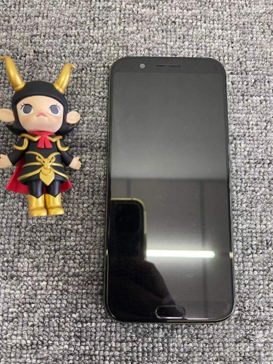 黑鲨1，专业游戏手机   ，8+128内存...