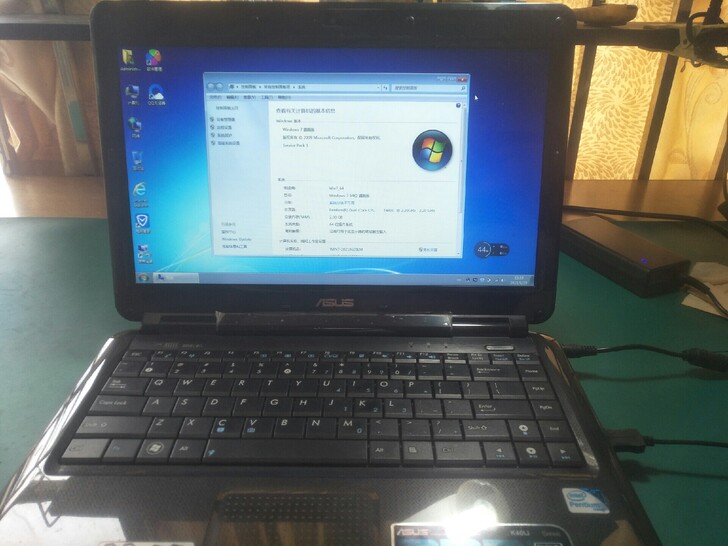华硕笔记本电脑，几乎全新，只是使用了三个月...