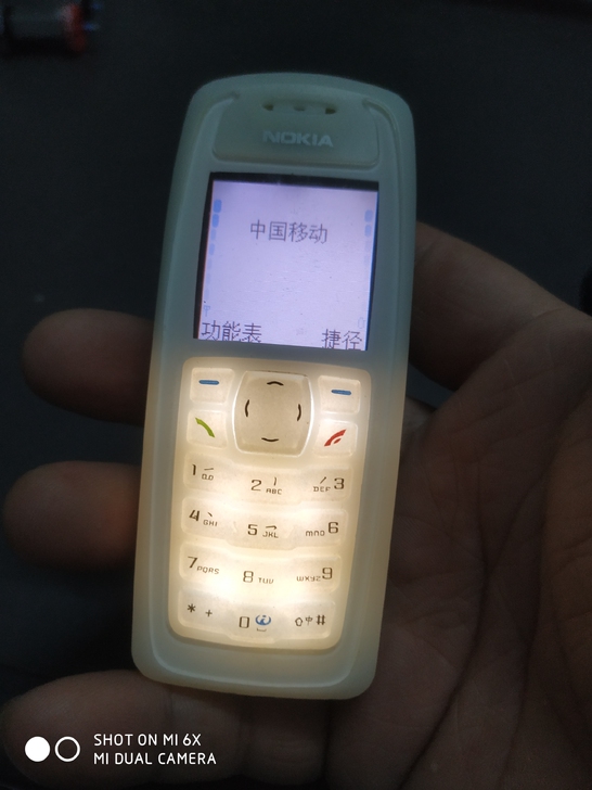 诺基亚3100手机，成色挺好的，功能正常，...