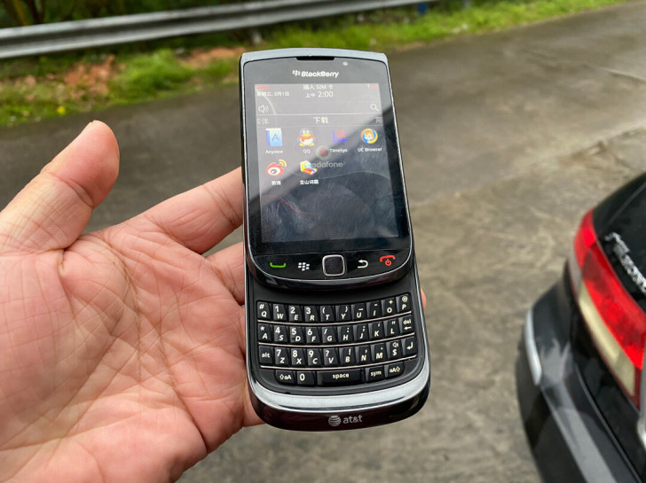 黑莓9800不错的滑盖全键盘价格99包邮
