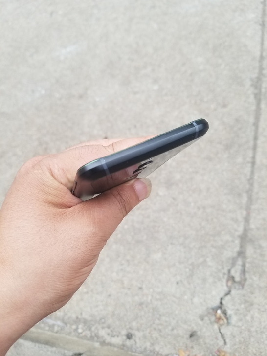 小米黑鲨Helo