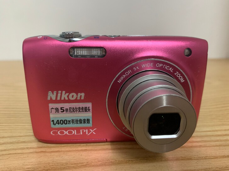 玫红尼康s3100