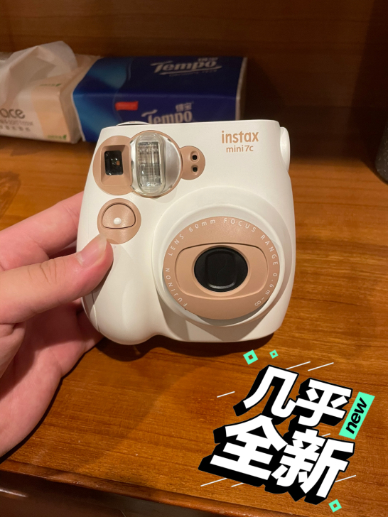 富士拍立得mini7s     九成新