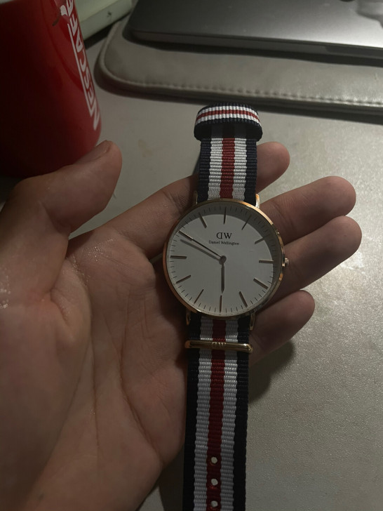 品牌型号个人一手闲置 dw丹尼尔惠灵顿正品...