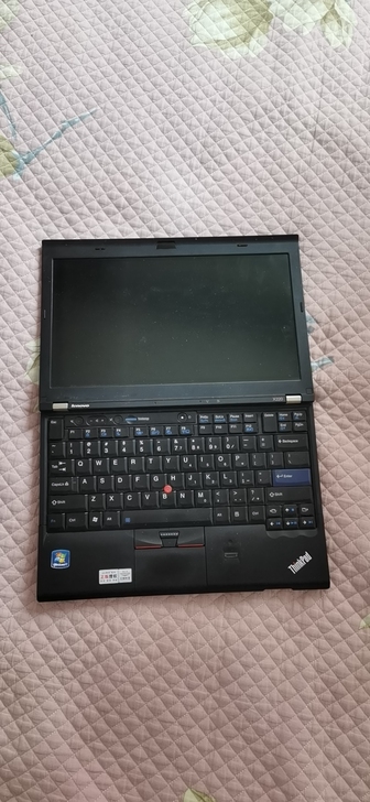 女生自用联想ThinkPad X220笔记...