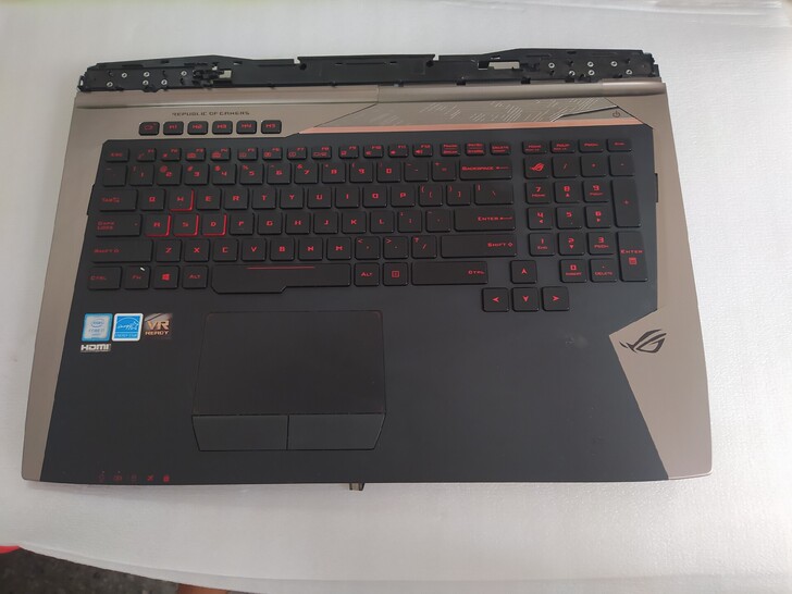 华硕ASUS ROG GX700 GX80...
