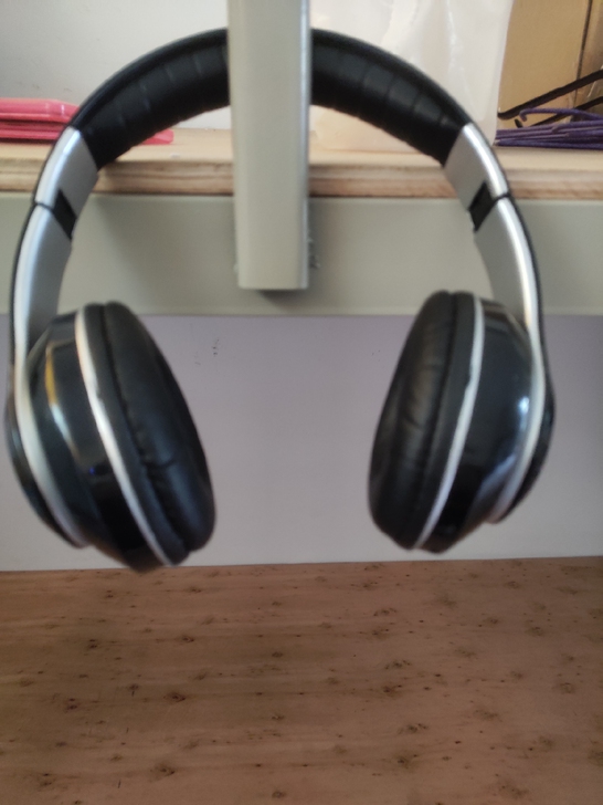 垃圾头戴 耳机，很垃圾！增城新塘本地自提，...