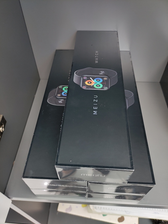 魅族手表，少量到货，全新未拆封，黑色数量不...