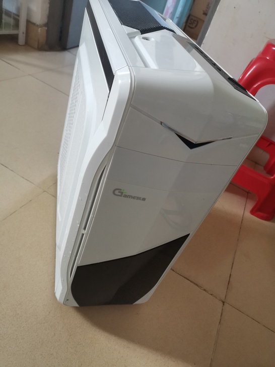 玩嘉电脑机箱，带个rgb风扇。长宽高42*...