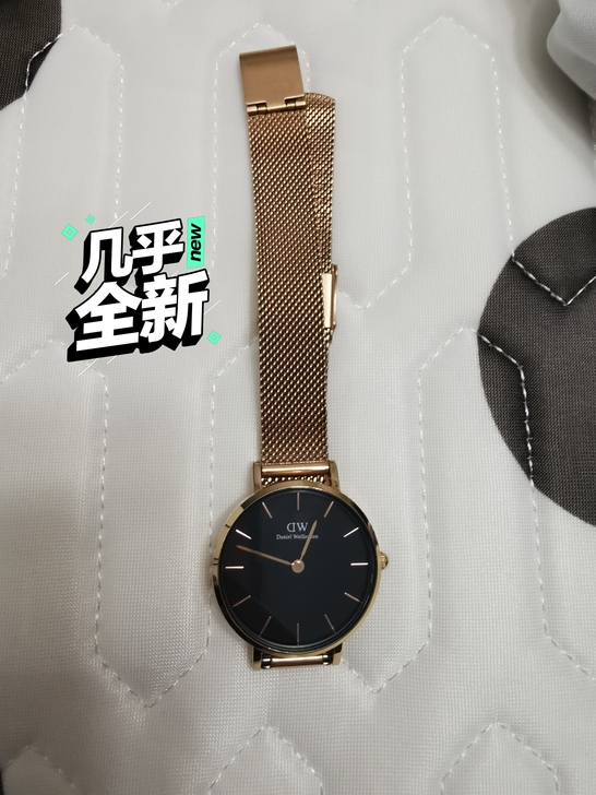 DW钢带手表，带的次数屈指可数，入手两个月...
