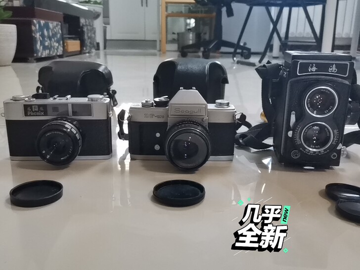 3个自己收藏的机械相机: